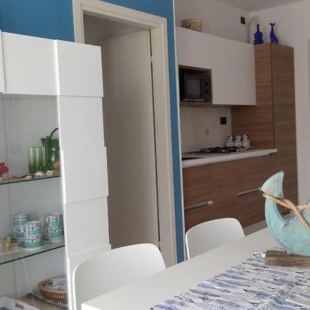 Delle Rose Apartment Ераклеа Екстер'єр фото