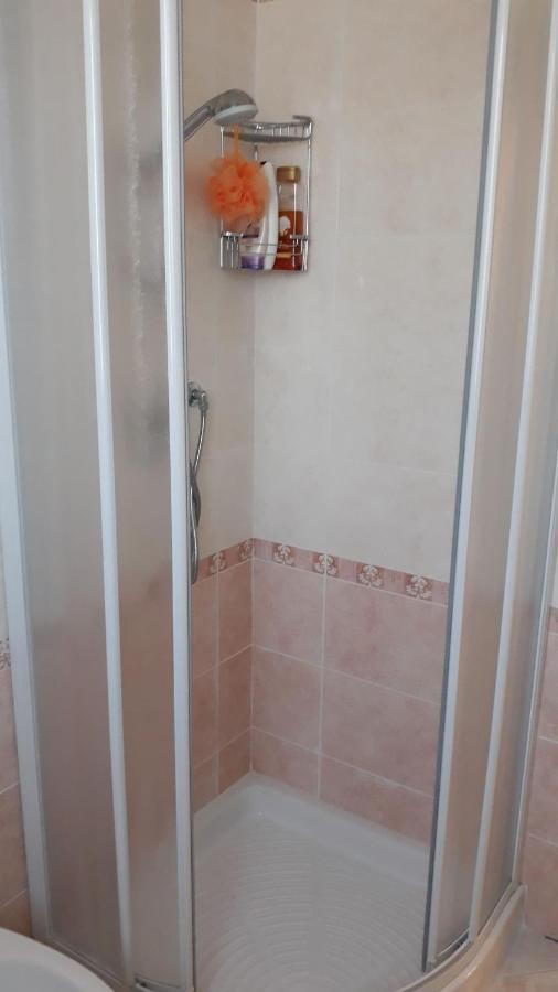 Delle Rose Apartment Ераклеа Екстер'єр фото